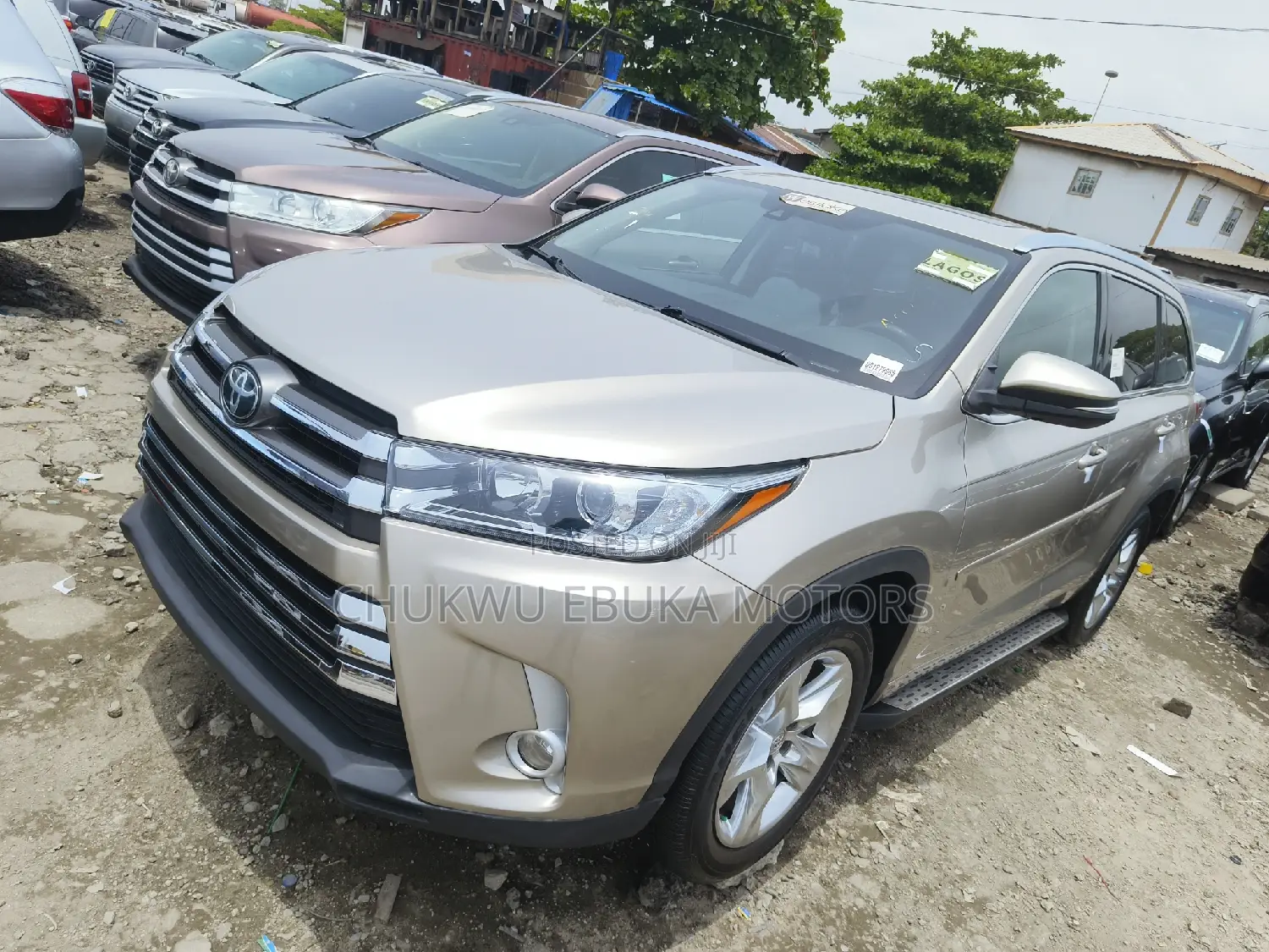 Toyota Highlander 2017 Gold