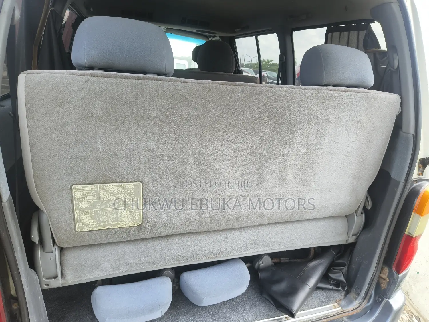 Toyota HiAce 2002 Grey