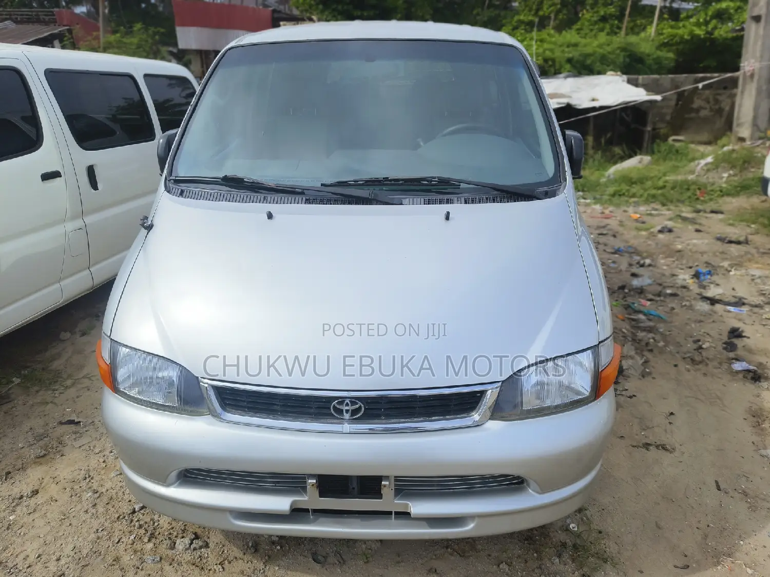 Toyota HiAce 2001 Silver