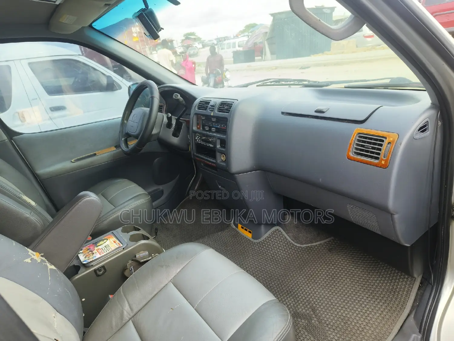Toyota HiAce 2001 Silver