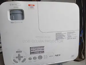 High-Quality London Used Projector at Unbeatable Price