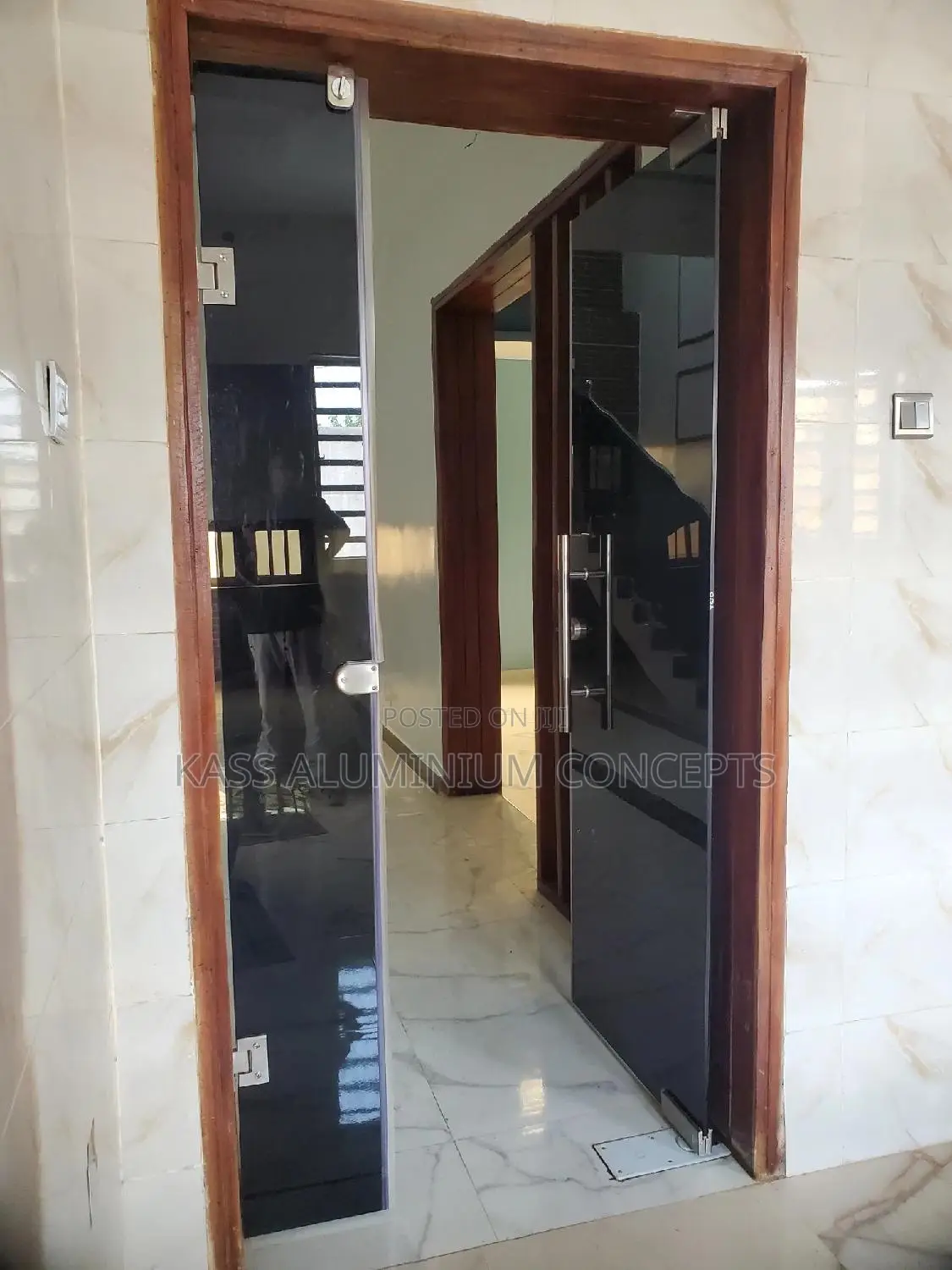 10mm Tempered Glass Grey
