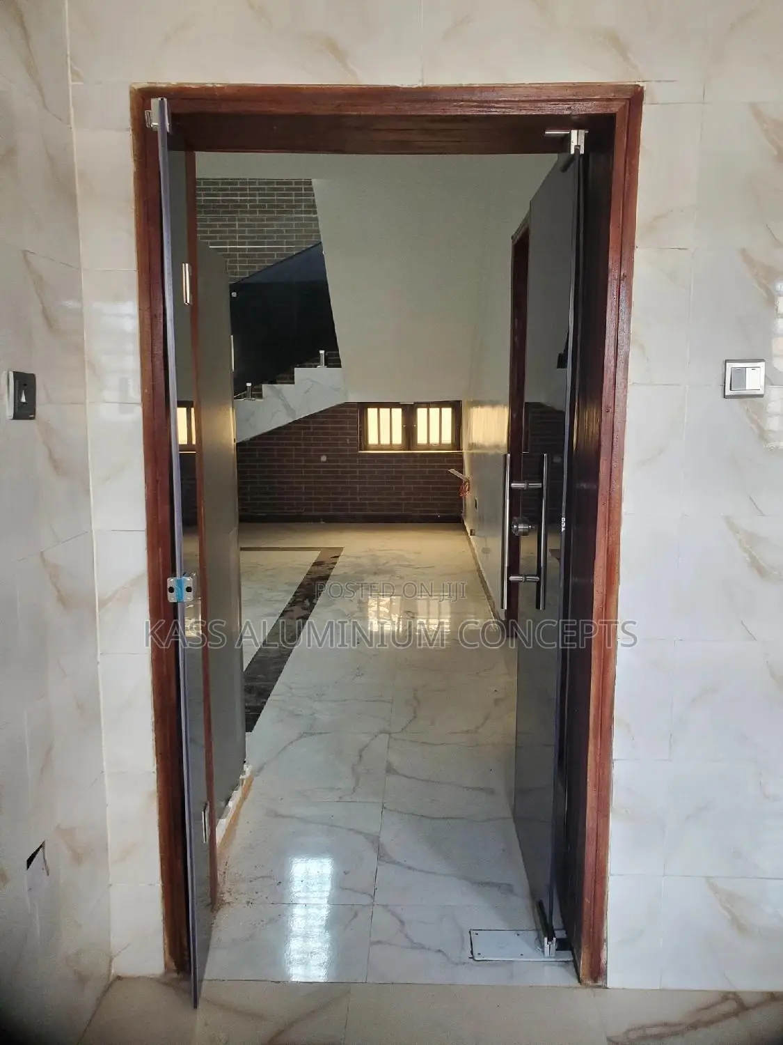 10mm Tempered Glass Grey