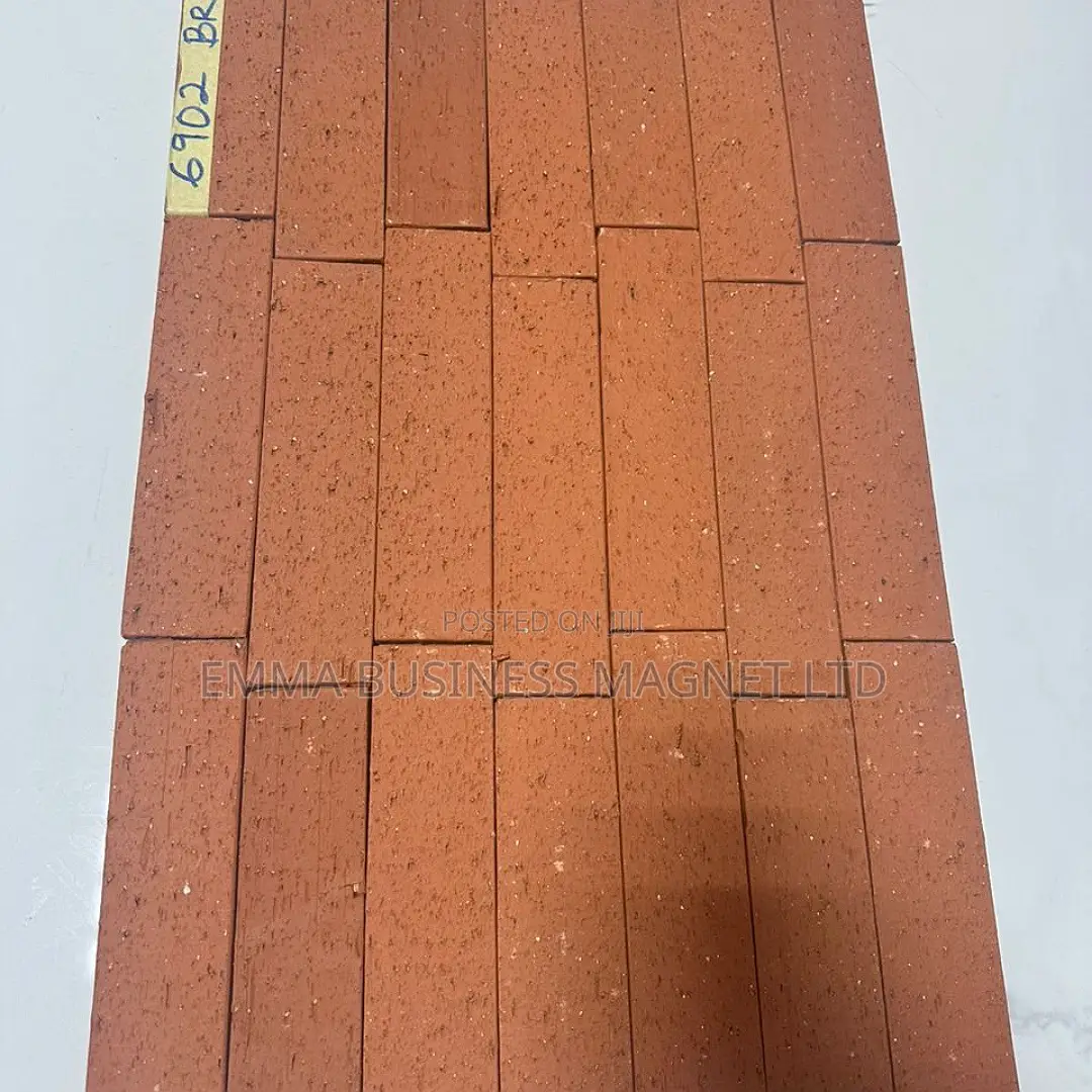High Quality China Bricks Tiles