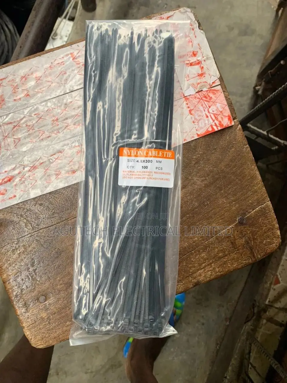 300 X 4.8mm Cable Tie