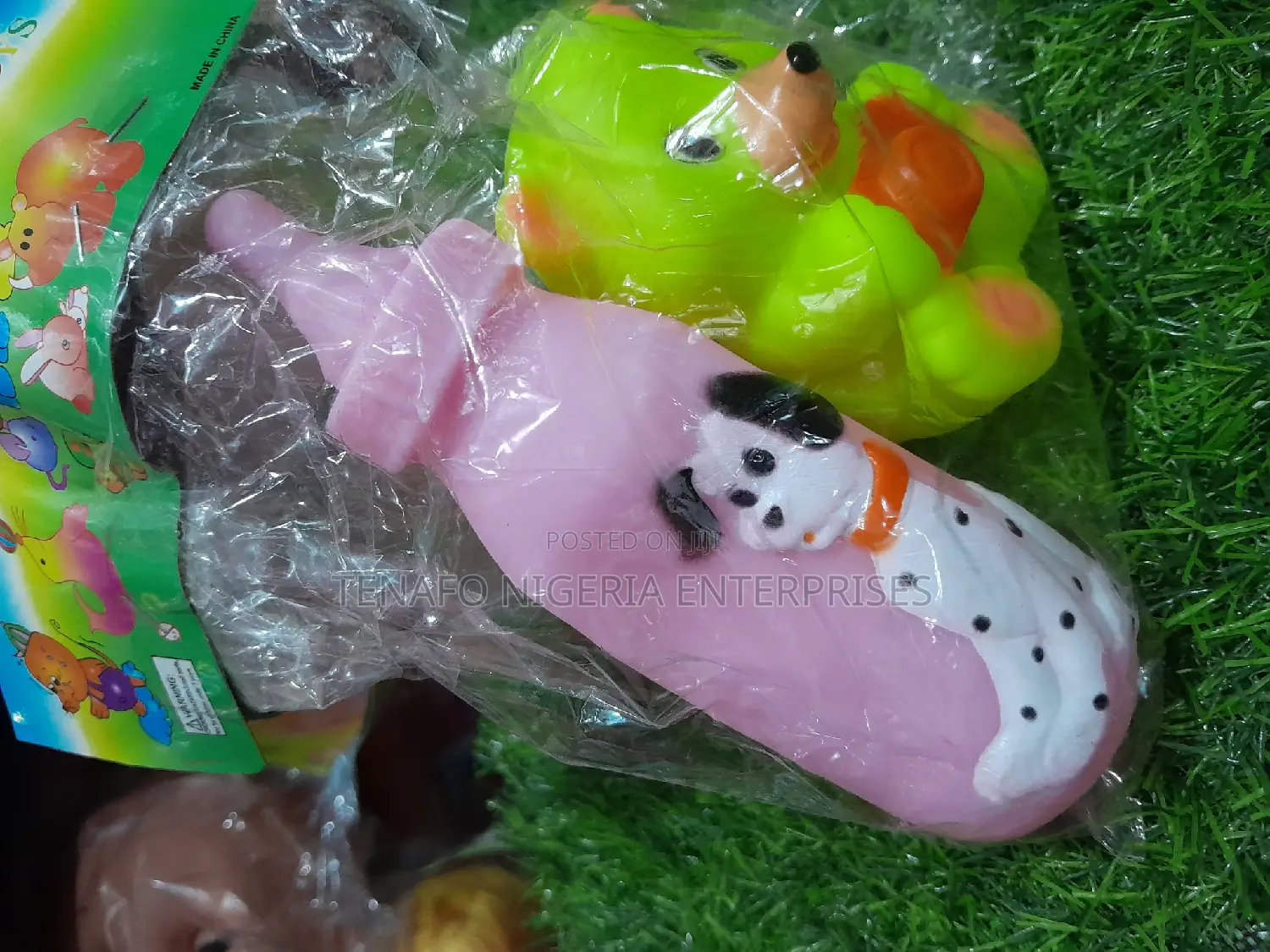 Feeder Rattle