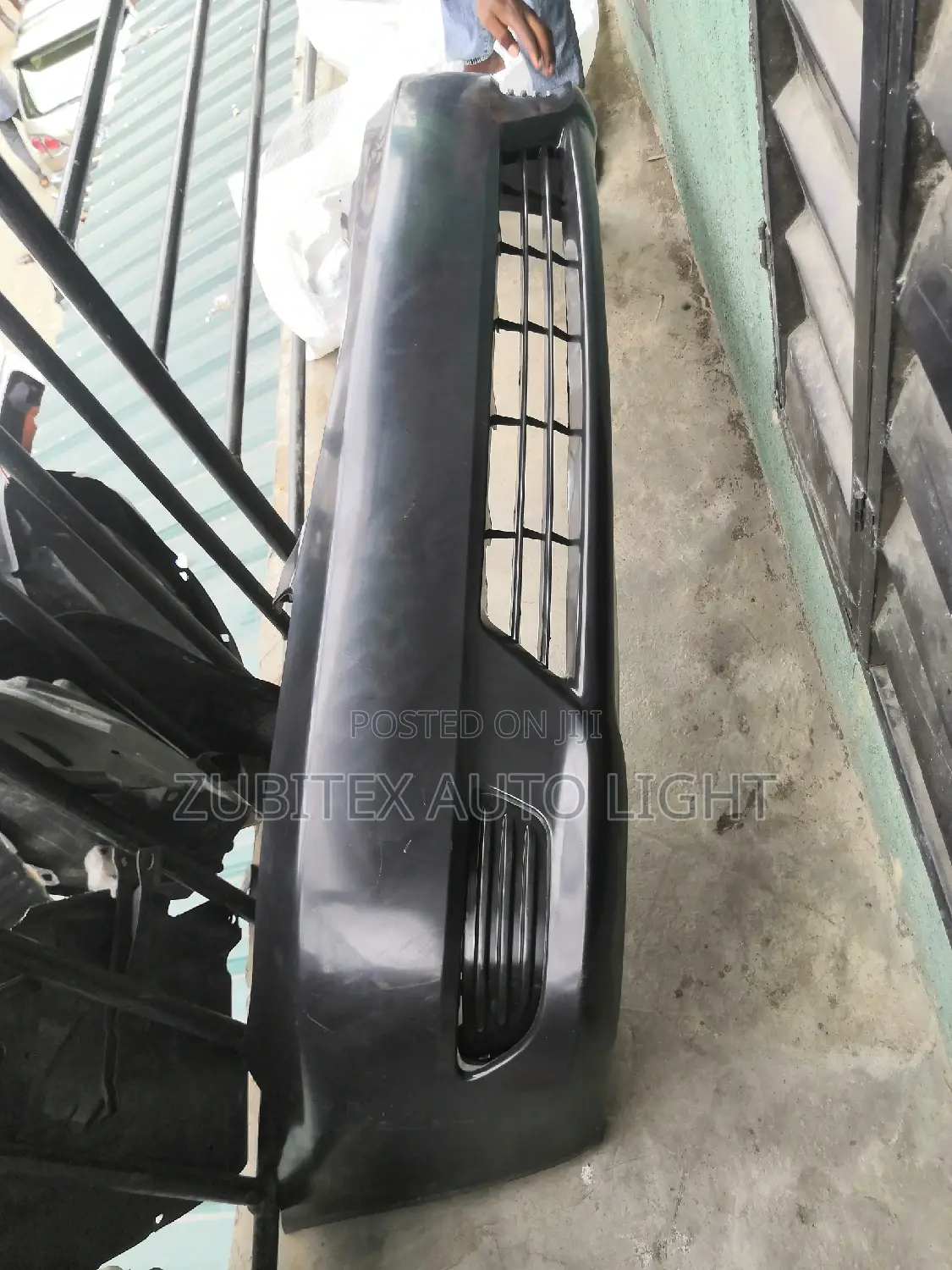 Front Bumper Camry 2005 Model