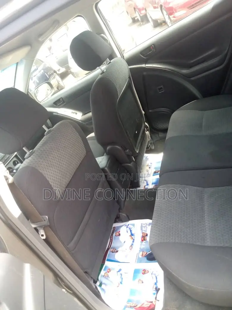 Toyota Matrix 2007 Gray