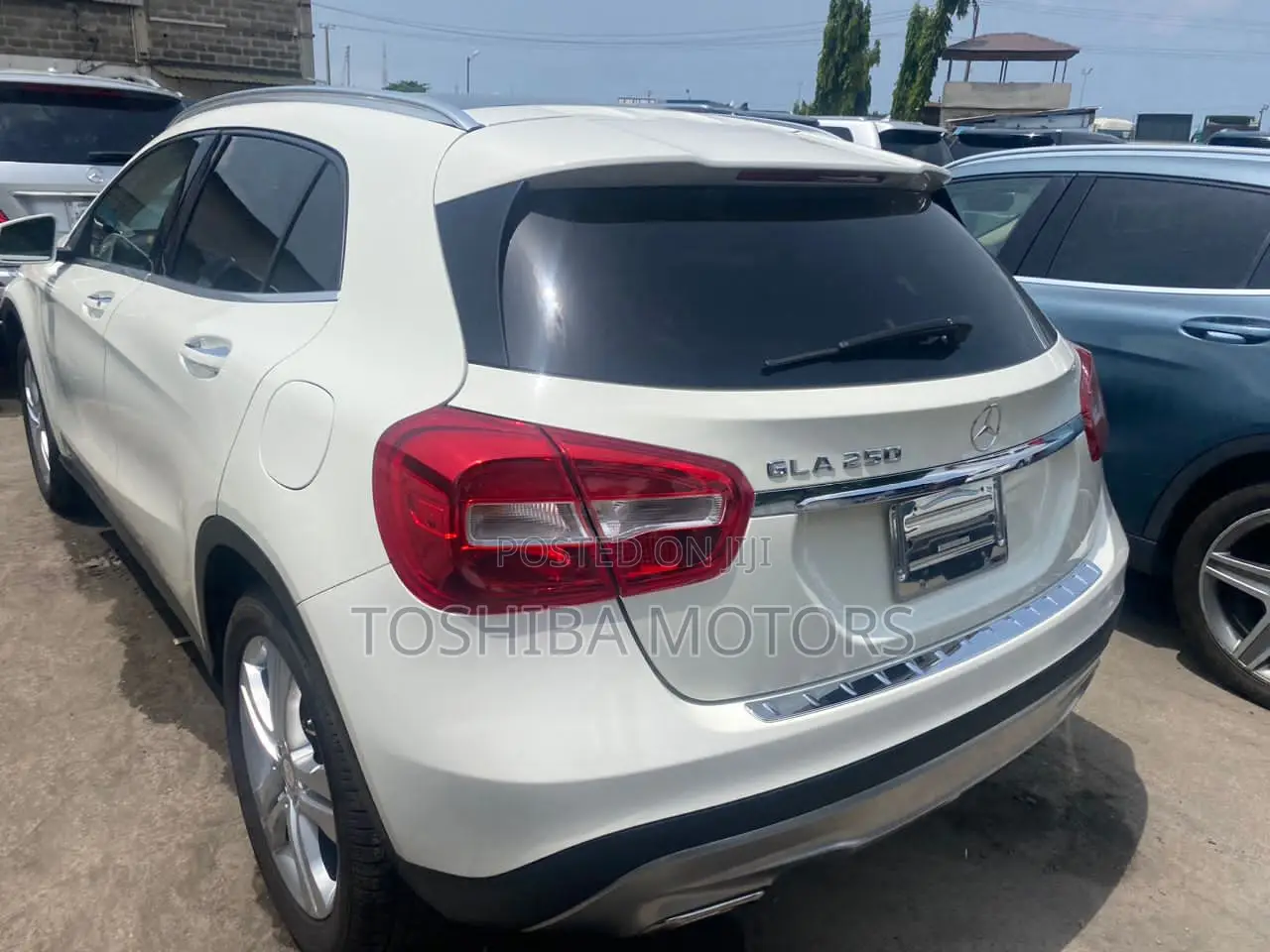 Mercedes-Benz GLA 250 2016 White