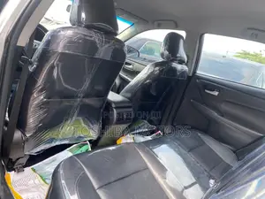 Toyota Camry 2017 Silver
