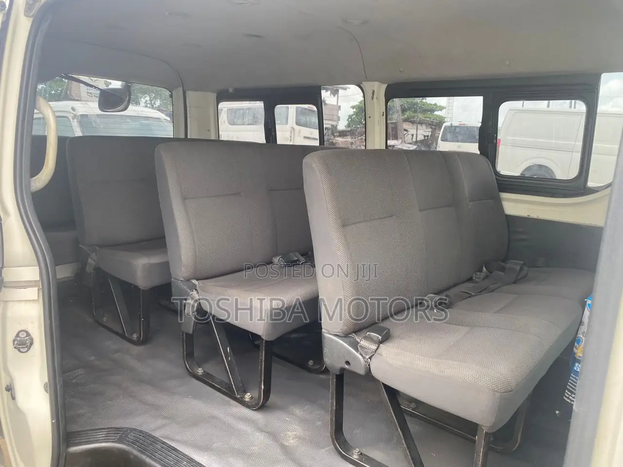 Toyota HiAce 2010 White