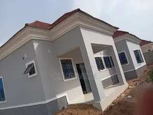 3bdrm Bungalow in Efap Verizon Estate, Life Camp for rent