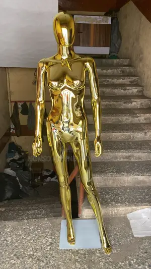 Size 8 Female Gold Chrome Display Mannequin