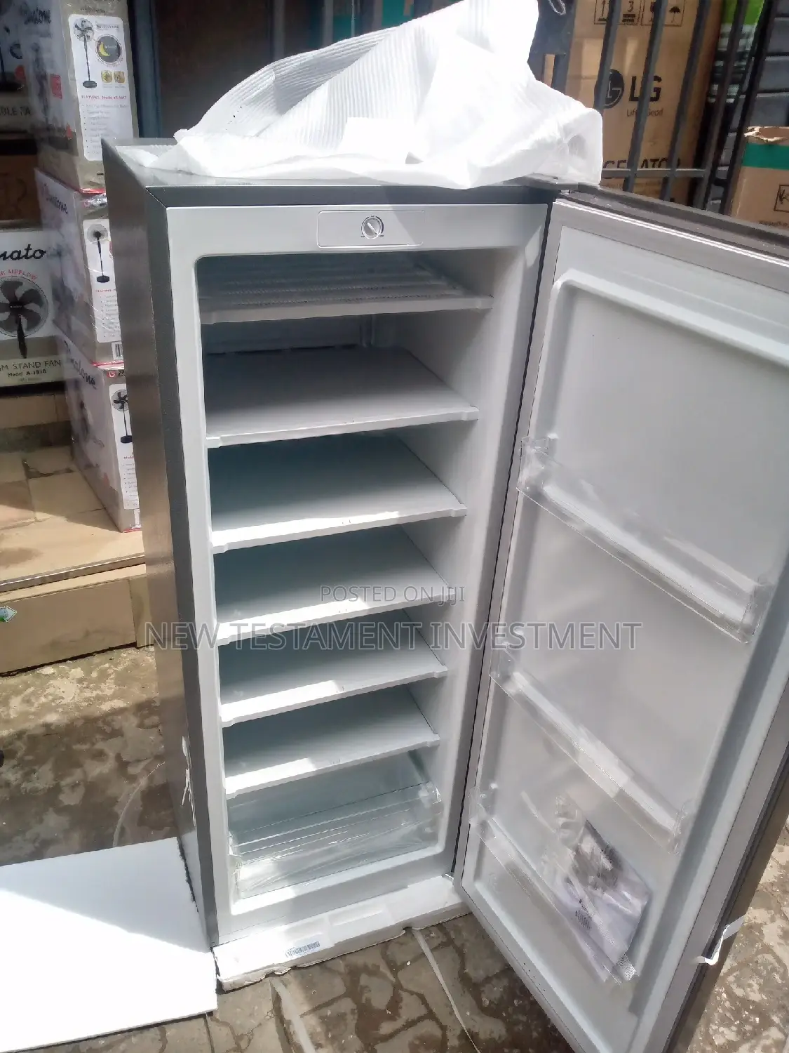 Hisense Upright Freezer Model RS 189 DR 49kg