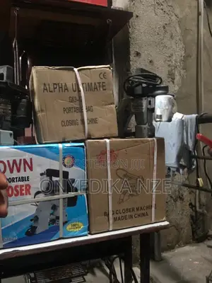 Bag Closer Machine