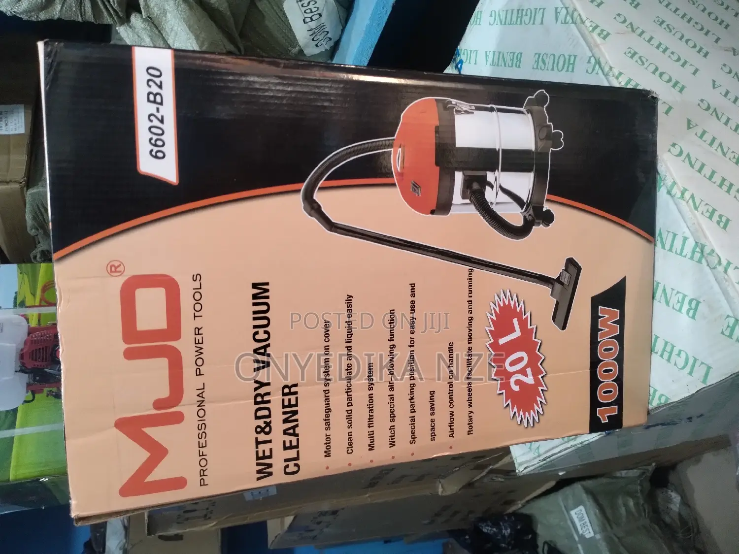 Wet and Dry Vacuum Cleaner Machine