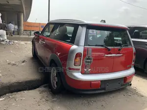 Mini Cooper John Cooper Works 2010 Red