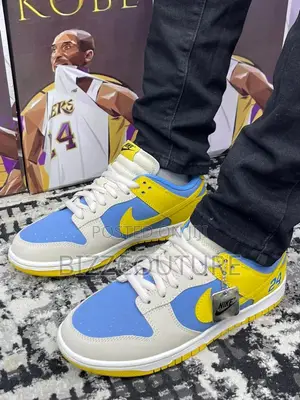 Original Kobi Bryant X NIKE SB DUNK Low Available in Store