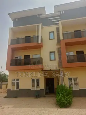 5bdrm Townhouse/Terrace in Life Camp for sale