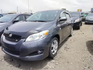 Toyota Matrix 2011 Gray