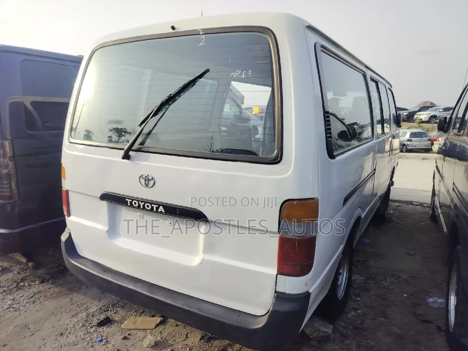 Toyota HiAce 2006 White