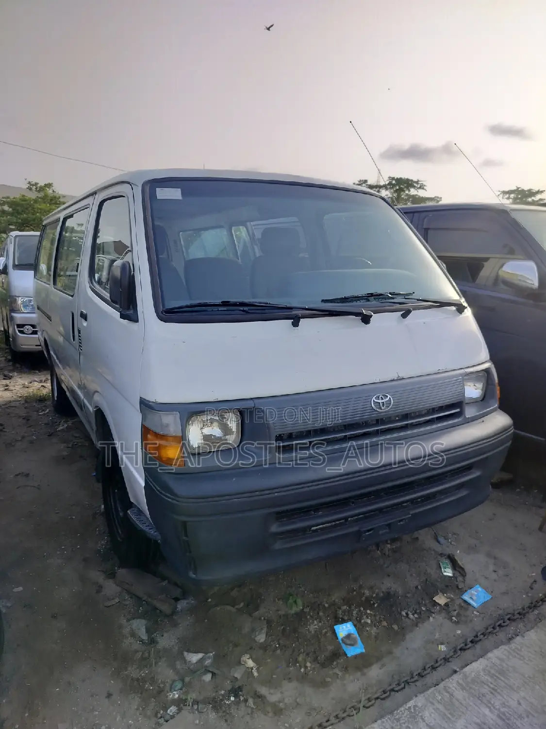Toyota HiAce 2006 White