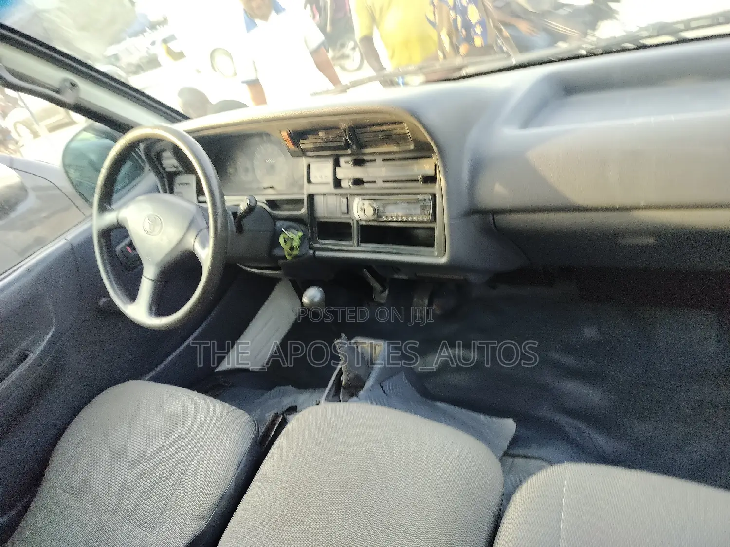Toyota HiAce 2006 White