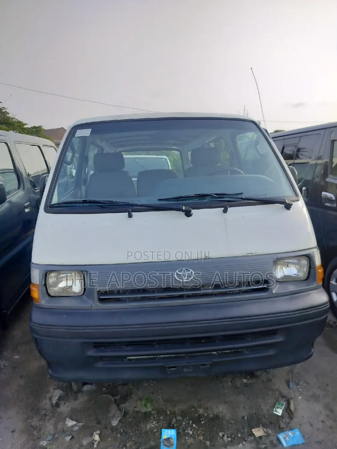 Toyota HiAce 2007 White