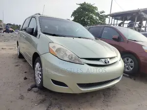 Toyota Sienna LE AWD 2008 Green