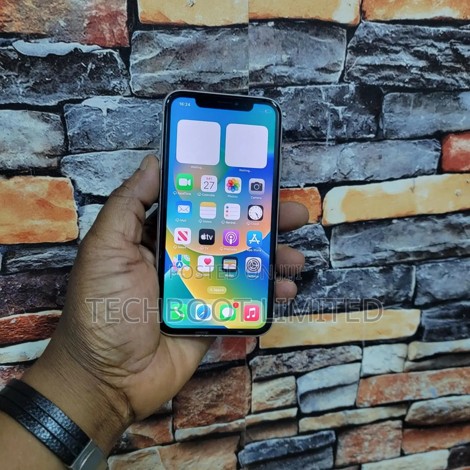 Apple iPhone XR 64 GB White