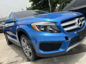 Mercedes-Benz GLA 250 2016 Blue