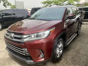 Toyota Highlander 2017 Red