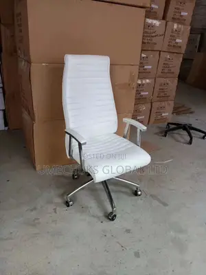 Executive Swivel Office Chair