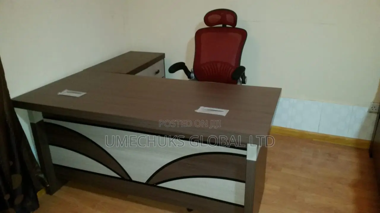 Top Quality Executive Office Table