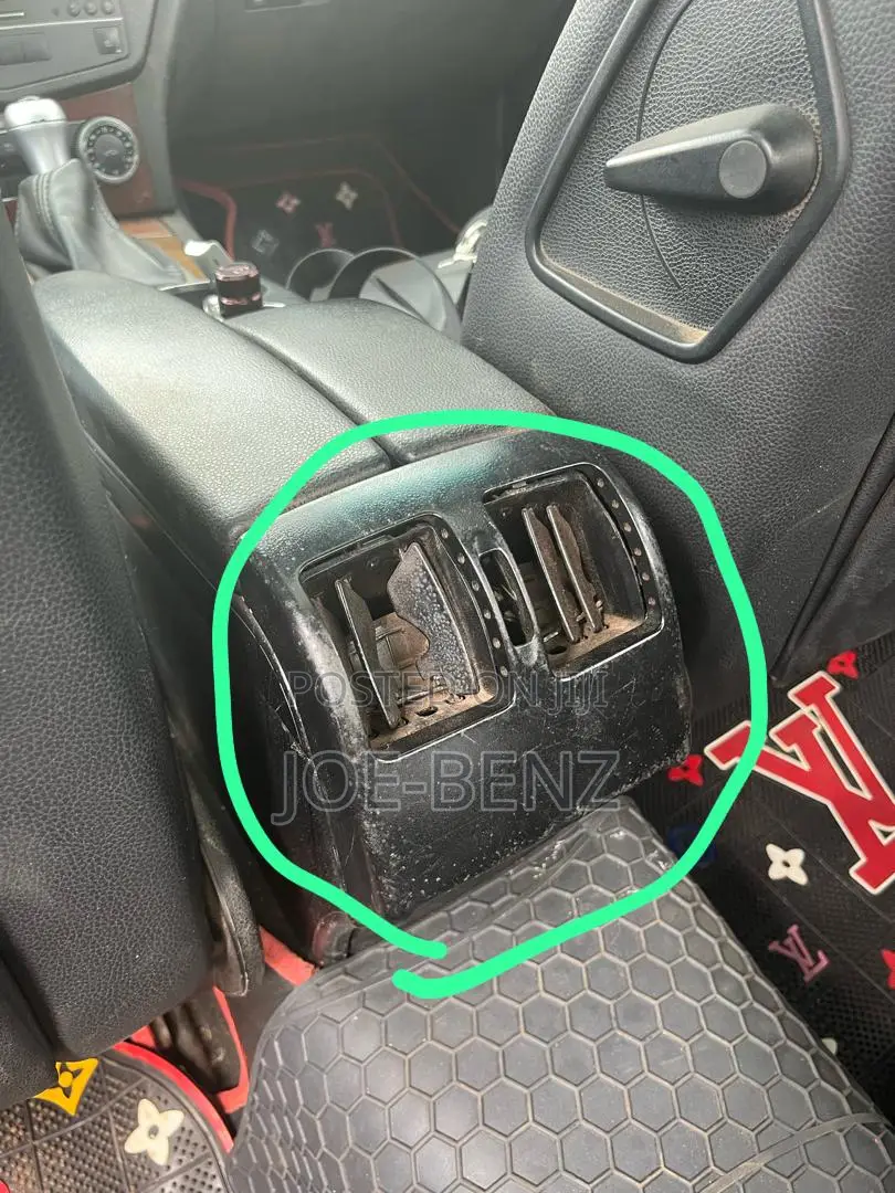 E350 2010 Back Console Ac Vent