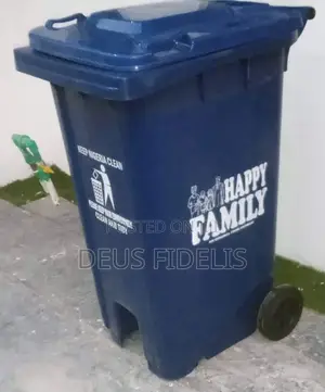 Dust Bin/Trash Can With Wheels