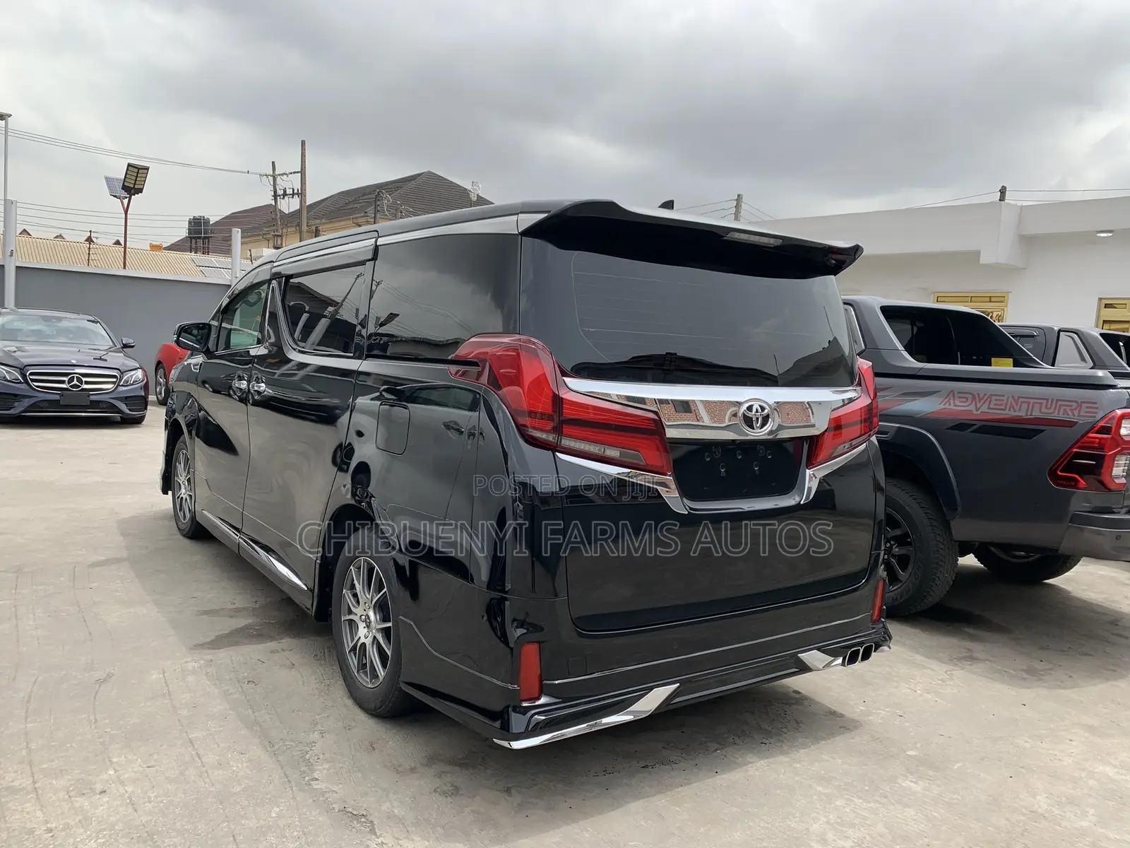 Toyota Alphard 2023 Black