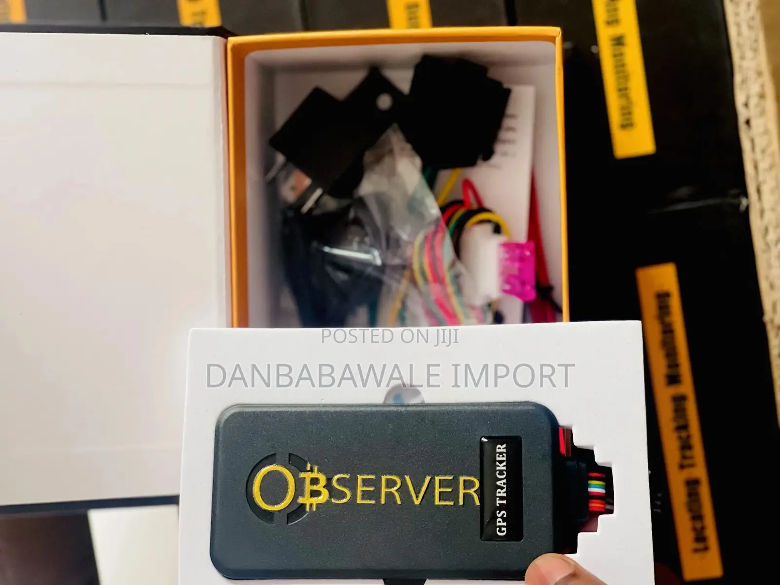 Observer Car Tracker GPS + 4g Can Stop Car on Phone