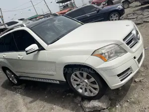 Mercedes-Benz GLK-Class 350 4MATIC 2010 White