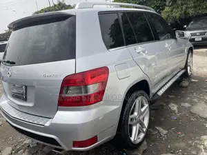 Mercedes-Benz GLK-Class 350 4MATIC 2010 Gray