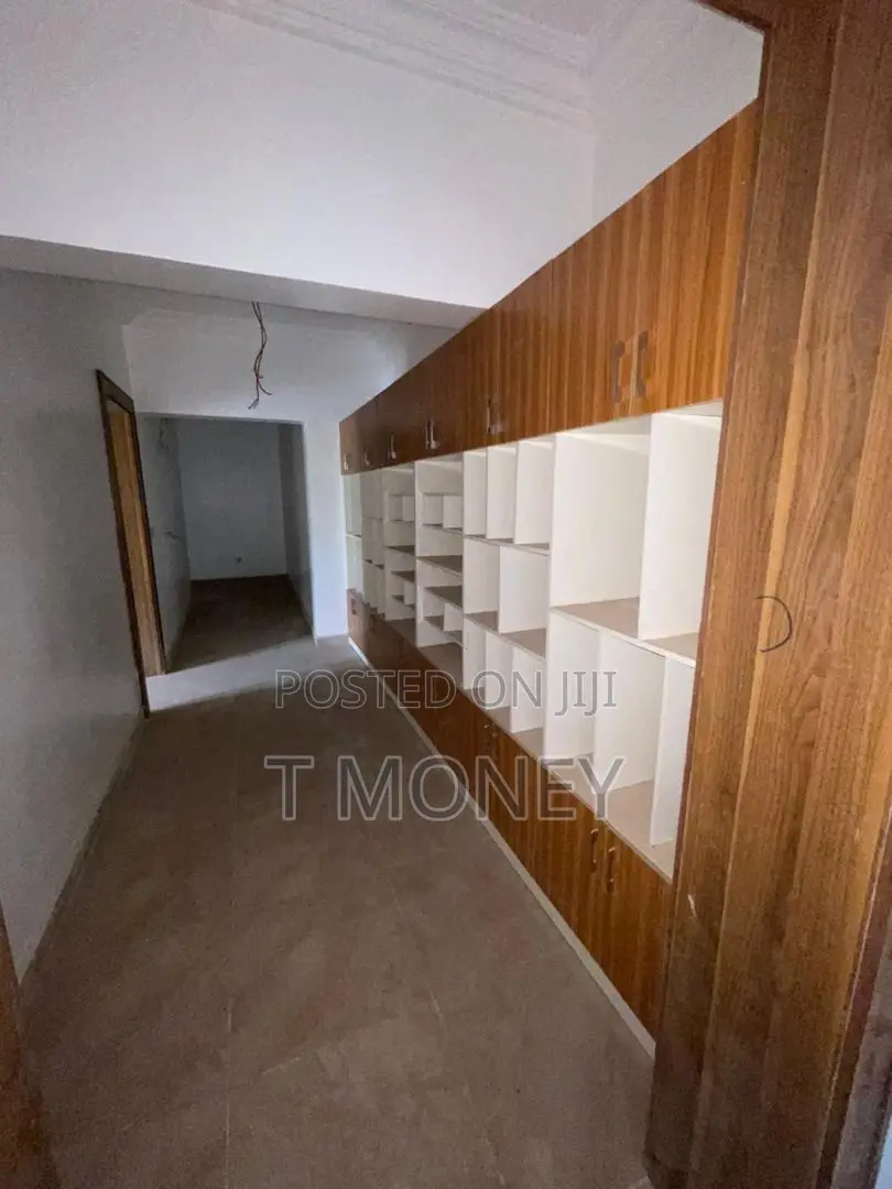 Furnished 9bdrm Mansion in Maitama, Central Business District for sale