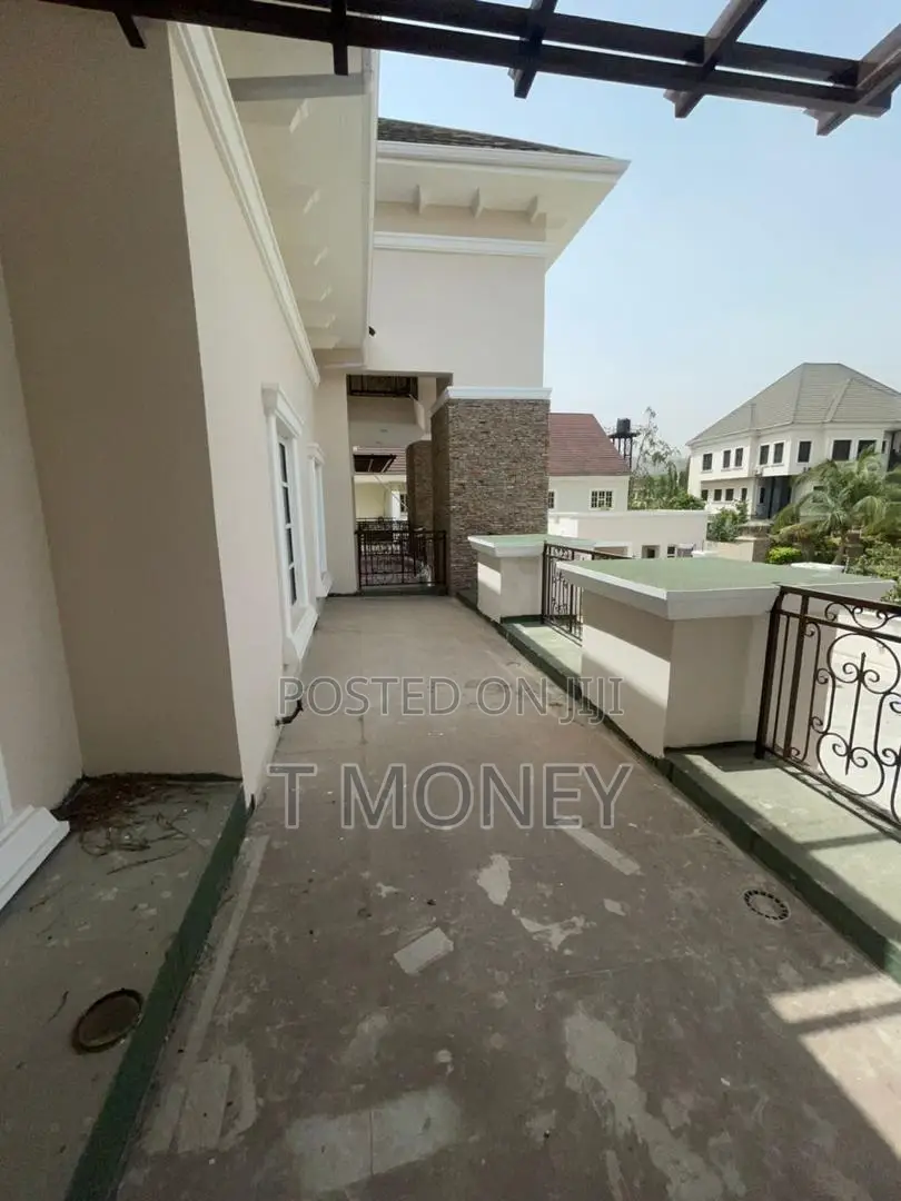 Furnished 9bdrm Mansion in Maitama, Central Business District for sale