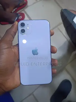 Apple iPhone 11 64 GB Purple
