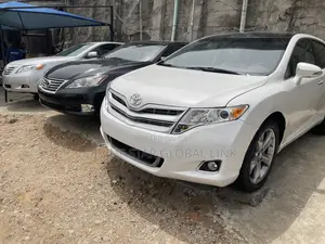 Toyota Venza Limited 4dr Wagon AWD (3.5L 6cyl 6A) 2015 White