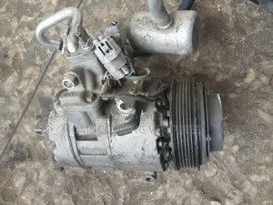 Clean and Neat Tokunbo Compressor for Lexus 350 Gs