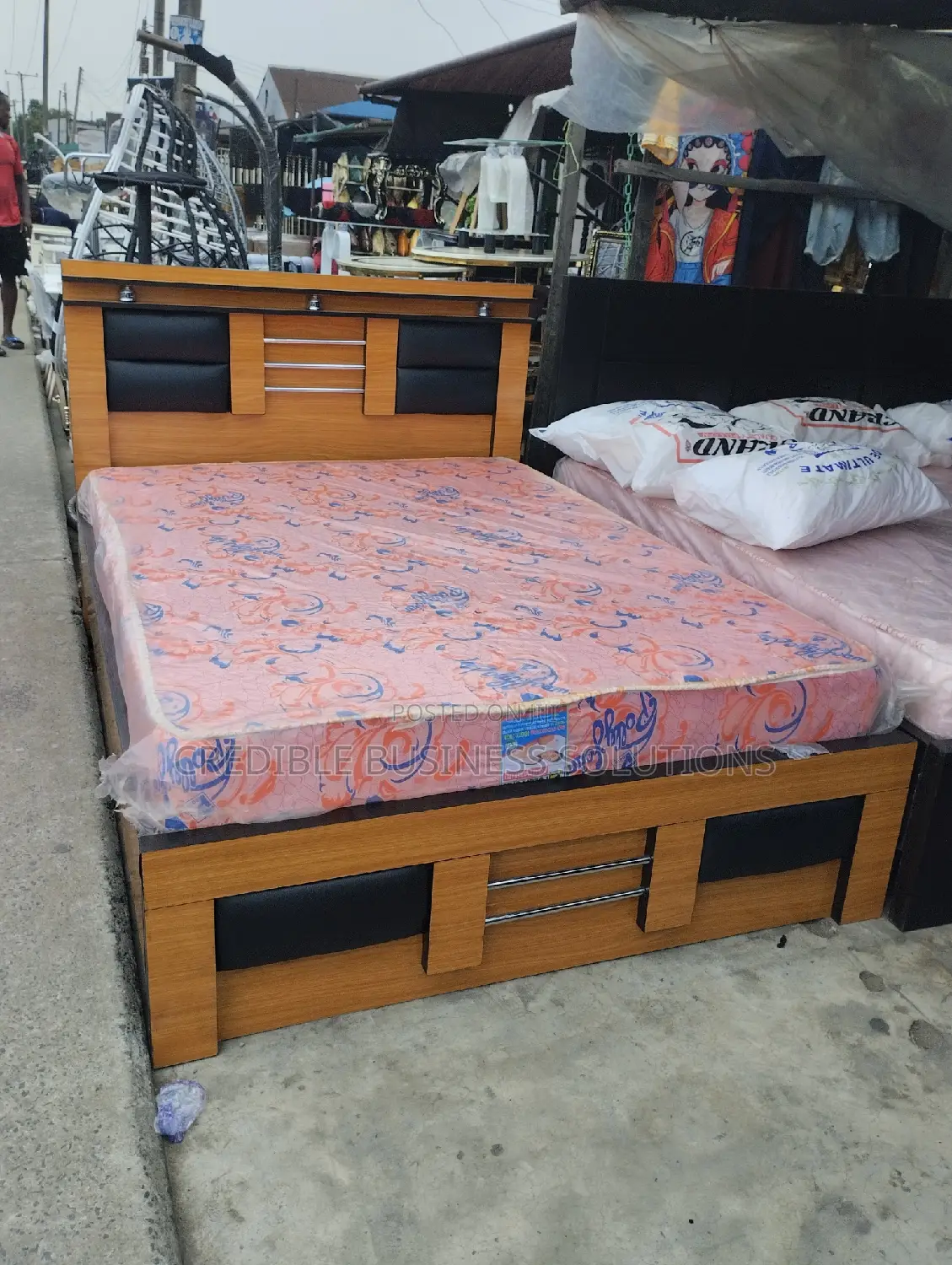 Bed Frame and Foam 4x6ft