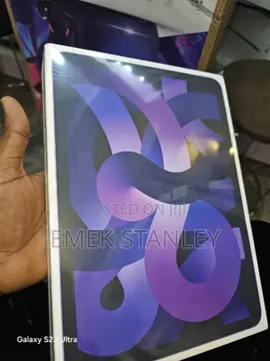 New Apple iPad Air (2022) 64 GB