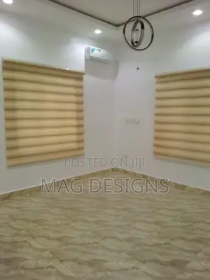 High Quality Window Blinds (Free Delivery)