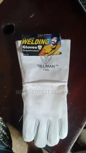 Till Man Hand Glove 750L(All Sizes Available)