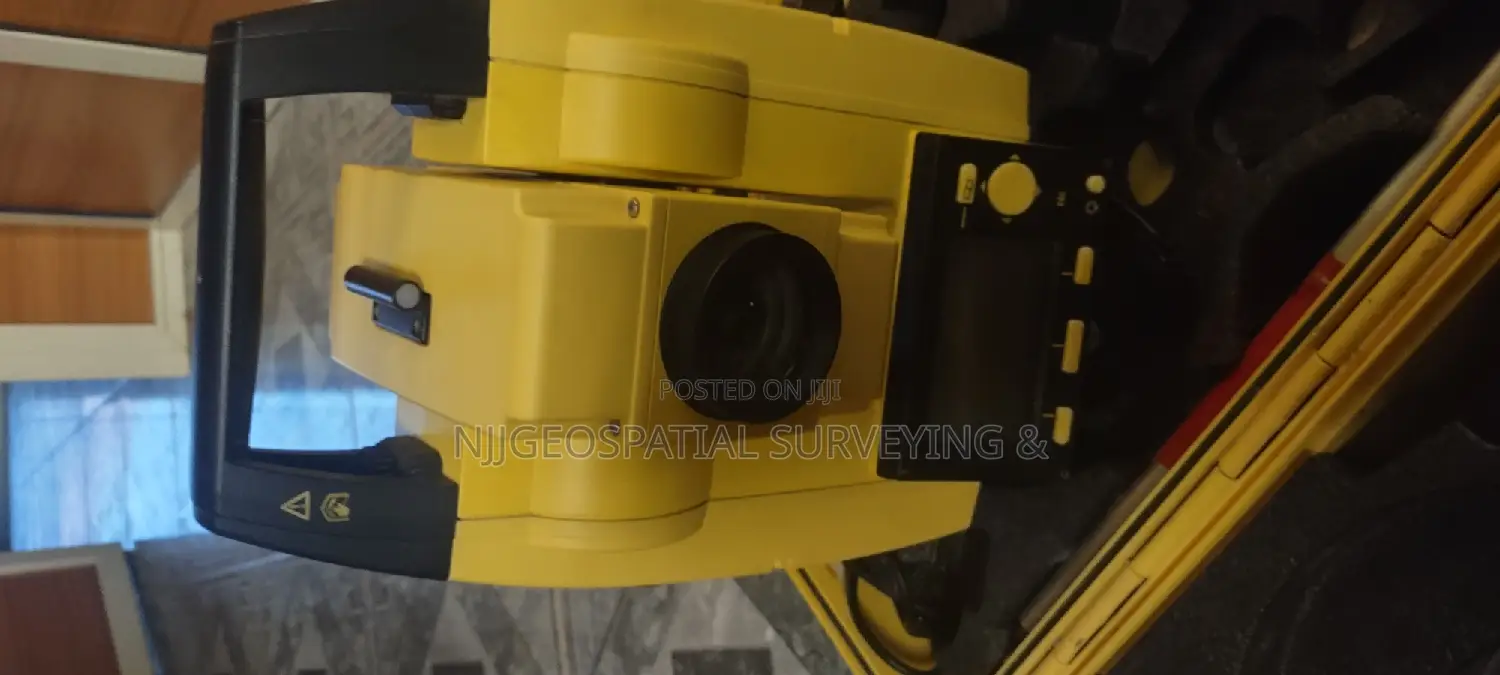 LEICA Builder 309
